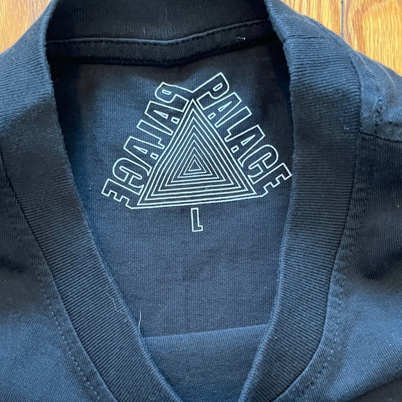 Palace Very Powerful Shirt Size L Black - Picture 3 of 4